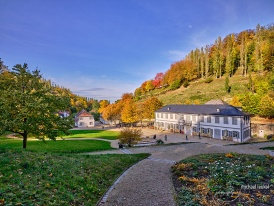 Staatspark Fürstenlager: Blick auf das Herrenhaus