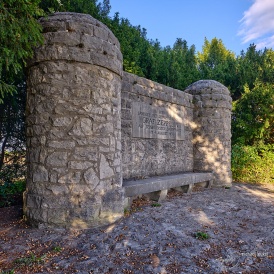 Zeppelindenkmal Gernsheim-5